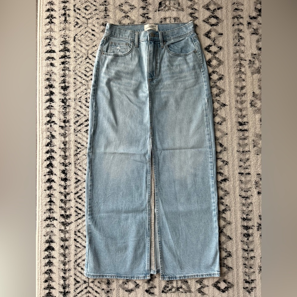 Universal Thread denim skirt
